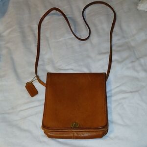 Vintahe Coach Classic Brown Leather Bag